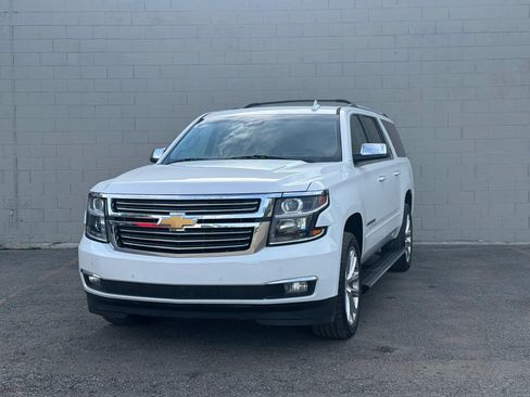 Used 2019 Chevrolet Suburban Premier w/ Premier Plus Edition AWD/4WD image 1