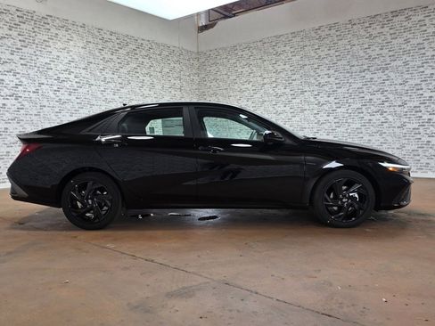 New 2026 Hyundai Elantra Sport w/ Cargo Package image 10