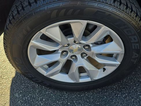 Used 2019 Chevrolet Silverado 1500 Custom w/ Custom Value Package image 6