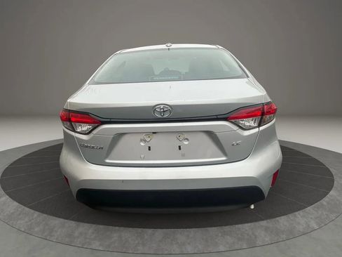 Used 2025 Toyota Corolla LE FWD image 7