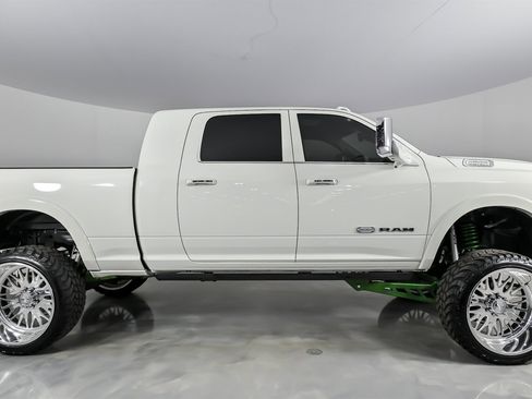 Used 2020 RAM 2500 Limited image 14