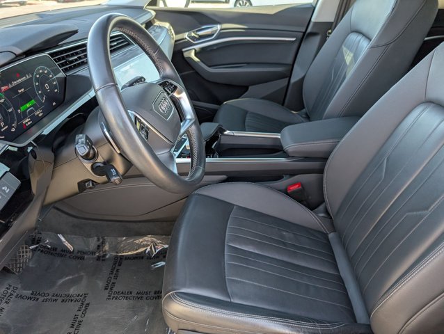 Used 2023 Audi e-tron Premium AWD/4WD image 17