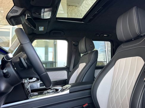 Used 2024 Mercedes-Benz G 550 image 5