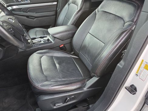Used 2018 Ford Explorer Sport w/ Equipment Group 401A image 46