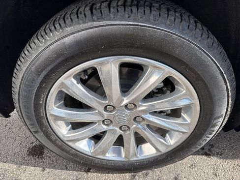 Used 2020 Buick Envision Essence w/ LPO, Active Package image 6