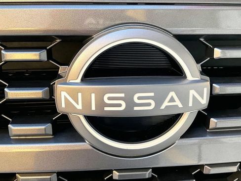 Used 2025 Nissan Frontier SV RWD image 23