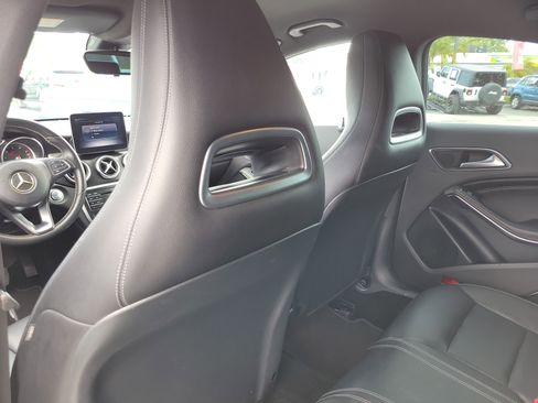 Used 2017 Mercedes-Benz CLA 250 image 15