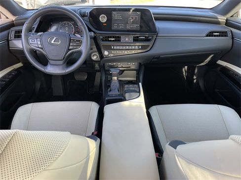 Used 2022 Lexus ES 250 w/ Premium Package image 10