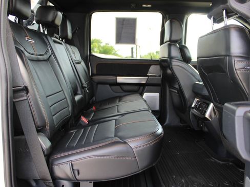 Used 2024 Ford F250 Platinum w/ Tremor Off-Road Package AWD/4WD image 16