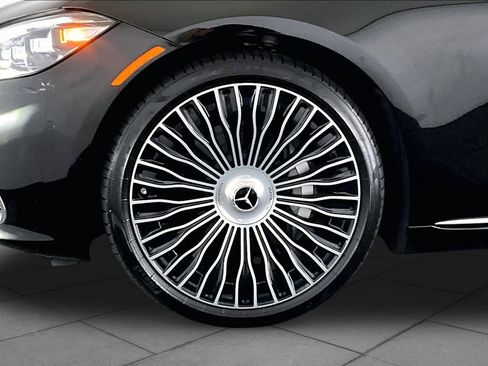 Certified 2023 Mercedes-Benz Maybach S 580 4MATIC image 11