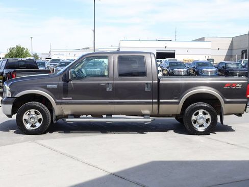 Used 2005 Ford F250 Lariat AWD/4WD image 3