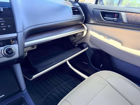 Used 2016 Subaru Outback 2.5i Limited AWD/4WD image 34