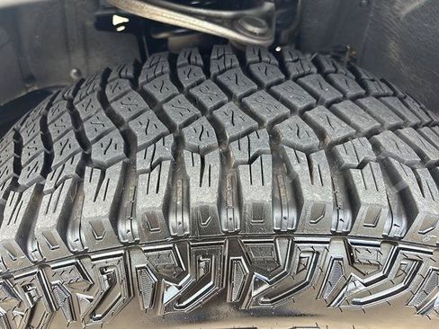 Certified 2024 Ford Bronco Wildtrak AWD/4WD image 10