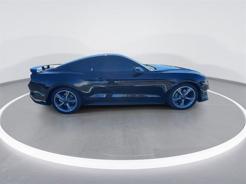 Used 2022 Ford Mustang GT Premium w/ Equipment Group 401A image 9