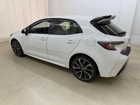 Used 2022 Toyota Corolla XSE FWD image 2