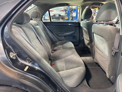 Used 2004 Honda Accord EX image 19