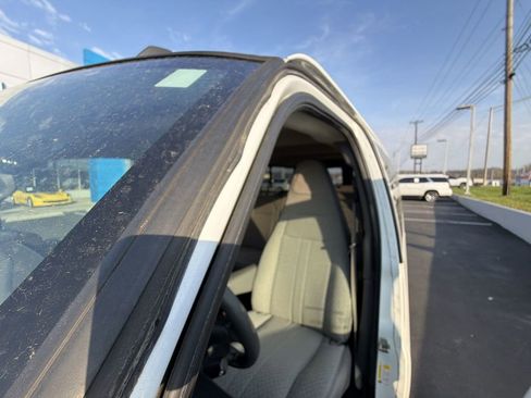 Used 2019 Chevrolet Express 3500 LT w/ LT Preferred Equipment Group image 17