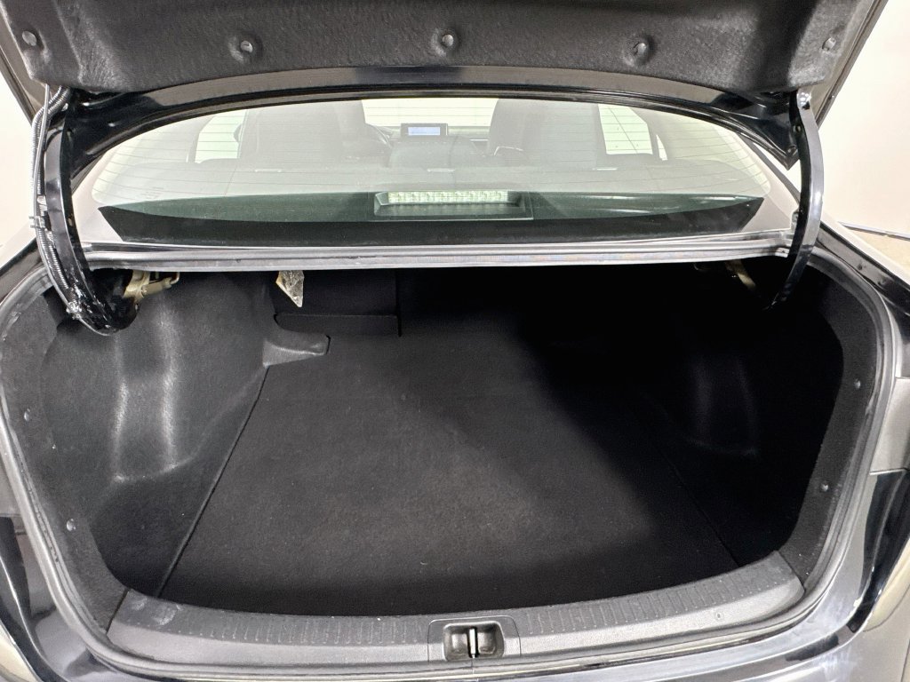 Used 2024 Toyota Corolla LE FWD image 28