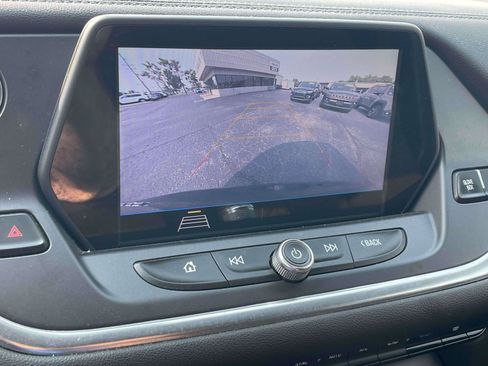 Used 2020 Chevrolet Blazer LT FWD image 19