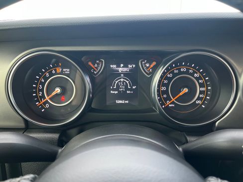 Used 2022 Jeep Gladiator Sport AWD/4WD image 17
