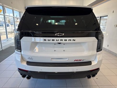 New 2026 Chevrolet Suburban RST image 5