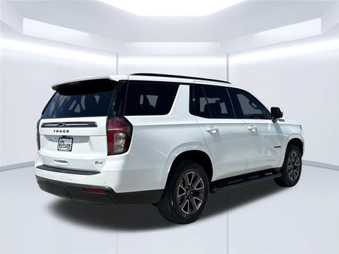 Used 2022 Chevrolet Tahoe Z71 w/ Luxury Package AWD/4WD image 6