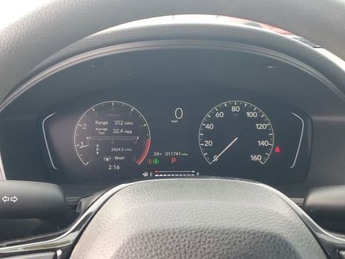 Used 2023 Honda Civic LX image 31