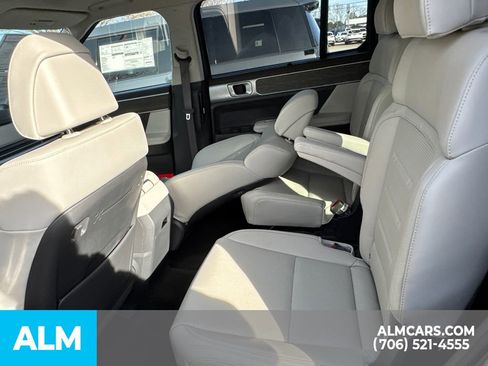 Used 2024 Hyundai Santa Fe Calligraphy image 11
