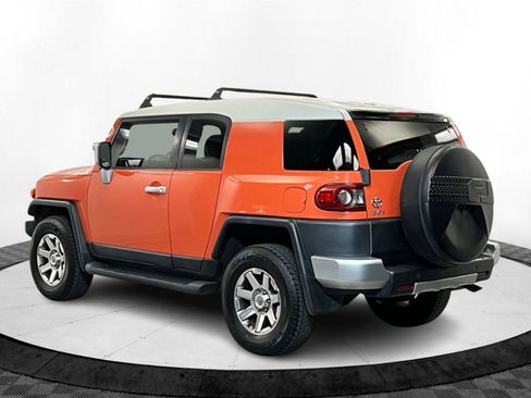 Used 2014 Toyota FJ Cruiser 4WD image 3