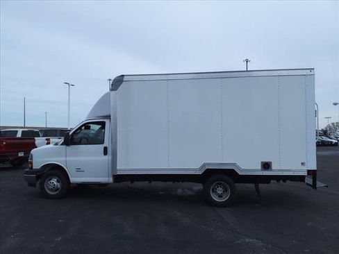 New 2024 Chevrolet Express 4500 w/ Power Convenience Package image 7