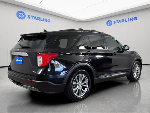 Used 2020 Ford Explorer XLT w/ Equipment Group 202A image 9
