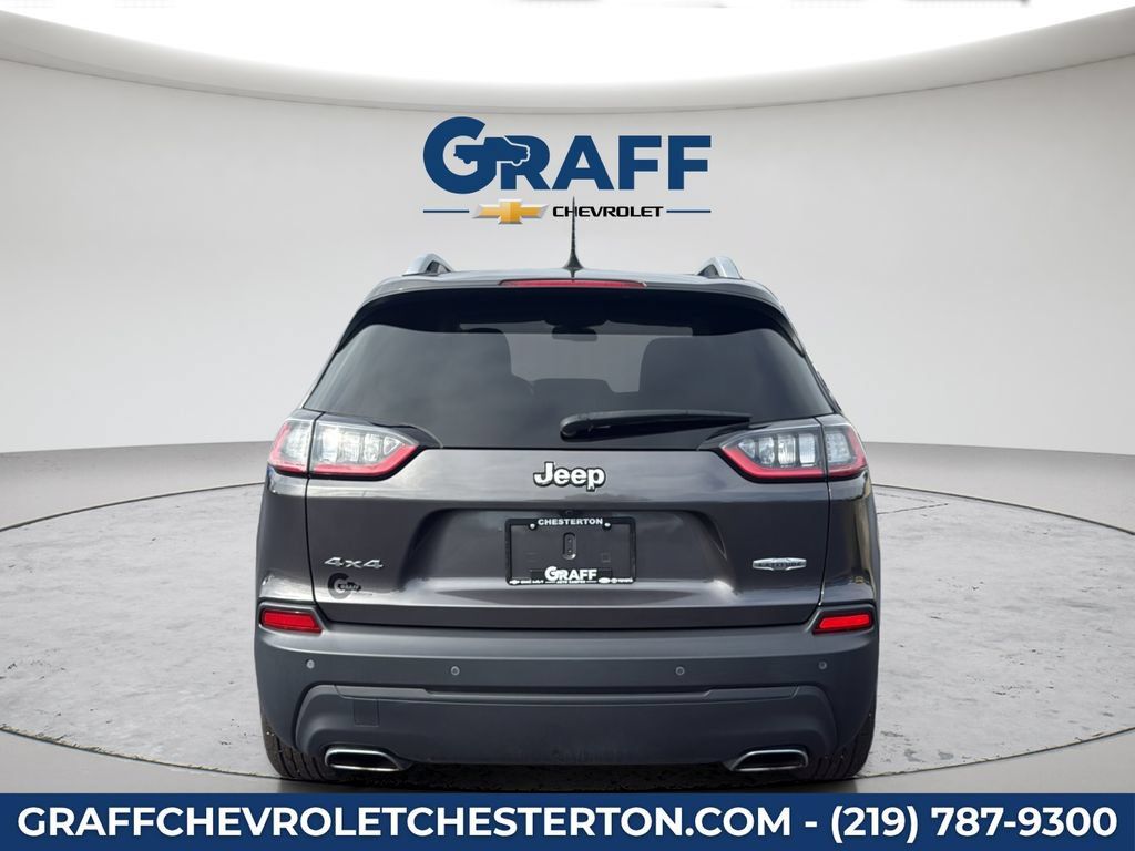 Used 2019 Jeep Cherokee Latitude Plus AWD/4WD image 6