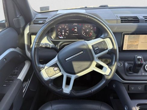Used 2023 Land Rover Defender 110 S image 18