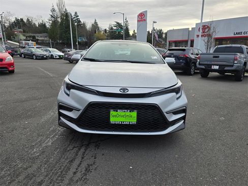 New 2026 Toyota Corolla SE image 2