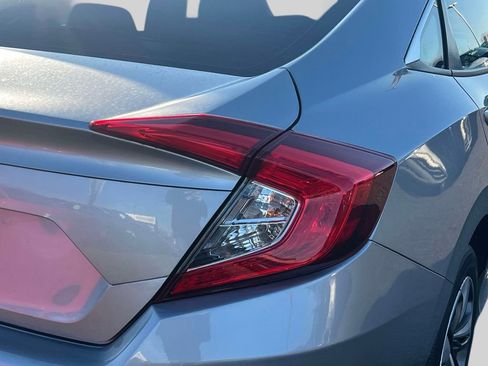 Used 2020 Honda Civic LX image 10