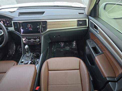 Used 2023 Volkswagen Atlas SEL image 17