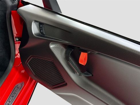 Used 2022 Lamborghini Huracan STO image 32