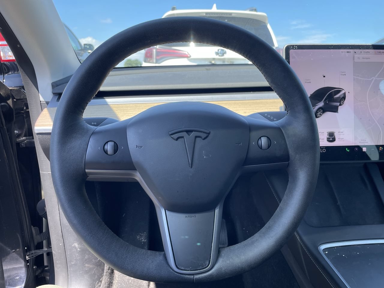 Used 2021 Tesla Model Y Long Range AWD/4WD image 3