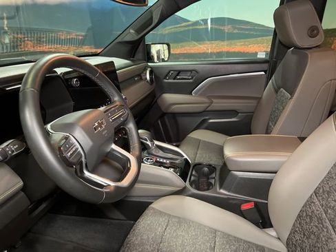 Used 2024 Chevrolet Colorado ZR2 w/ Technology Package image 25