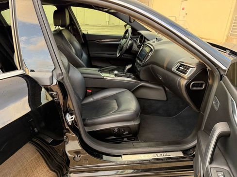 Used 2020 Maserati Ghibli image 16