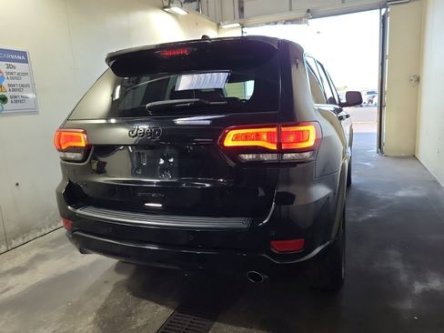 Used 2021 Jeep Grand Cherokee Laredo X AWD/4WD image 6