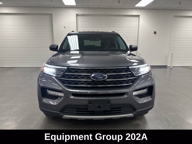 Used 2023 Ford Explorer XLT w/ Equipment Group 202A AWD/4WD image 2