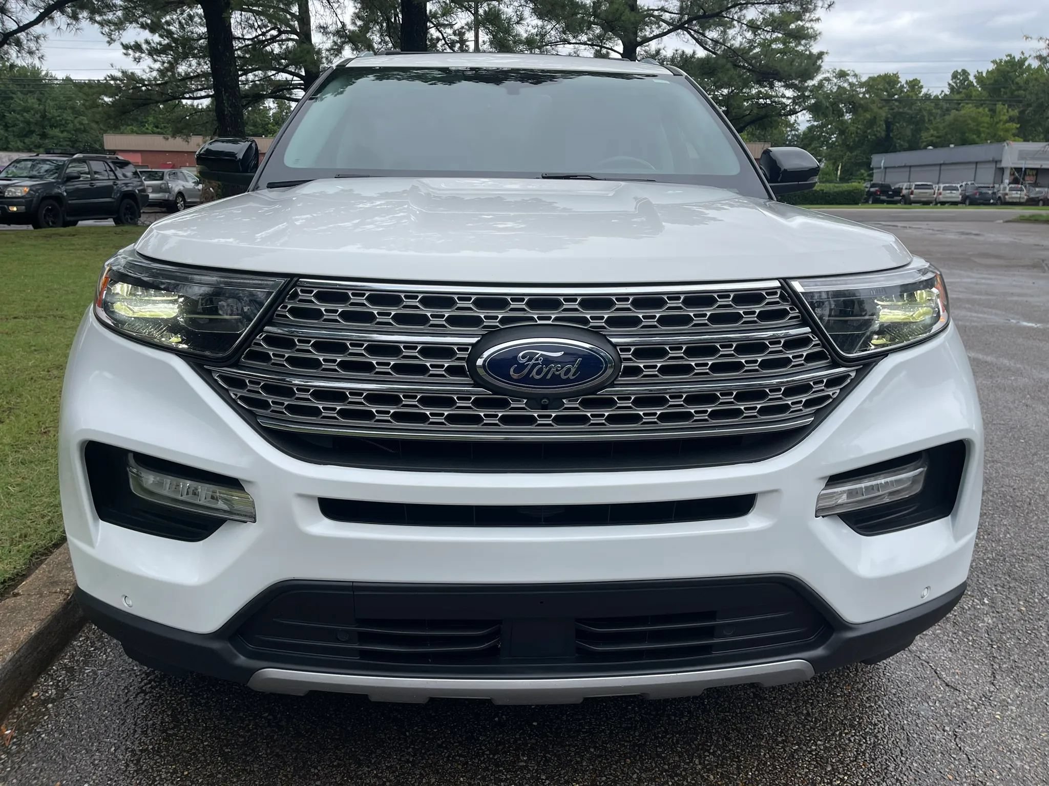 Used 2021 Ford Explorer Limited w/ Hybrid Equipment Group 310A RWD image 8