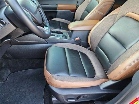 New 2025 Ford Bronco Sport Outer Banks w/ Outer Banks Tech Package+ AWD/4WD image 4