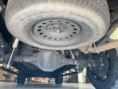 Used 2017 GMC Sierra 1500 SLE w/ SLE Value Package image 46