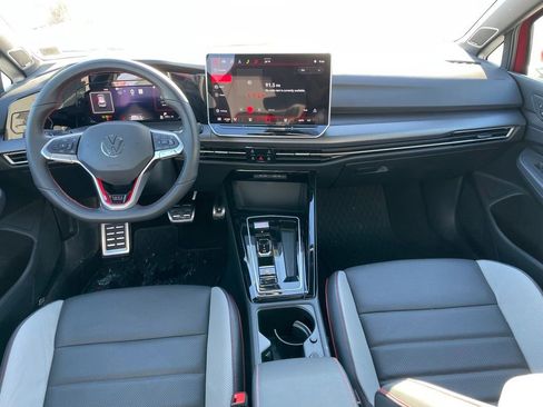 Used 2025 Volkswagen GTI SE image 10