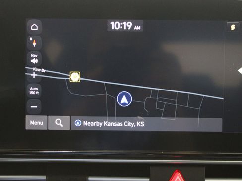 Used 2024 Hyundai Elantra SEL FWD image 33