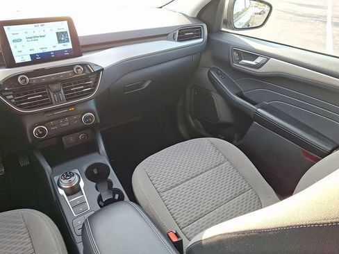 Certified 2021 Ford Escape SE FWD image 2