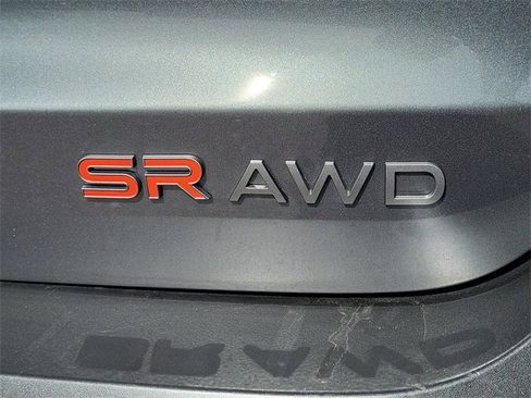 Certified 2025 Nissan Kicks SR image 13