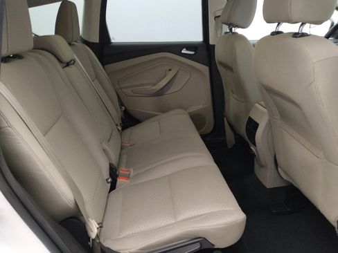 Used 2017 Ford Escape SE AWD/4WD image 19